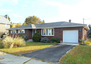 237 8th St, Bangor, PA 18013-1715