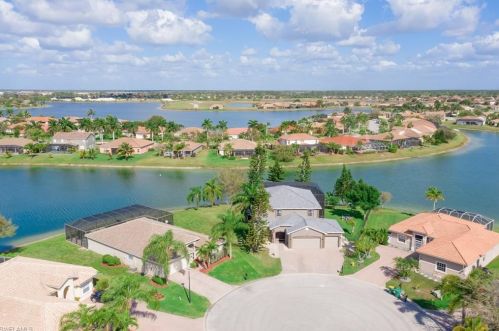 2941 Inlet Cove Ln, Naples, FL 34120-7539