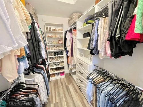 1630 118th Ter, Hollywood FL  33026-2546 exterior