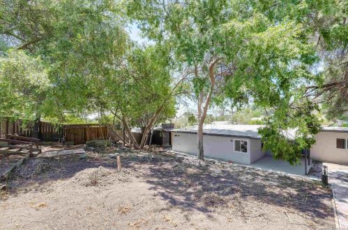 747 Garfield Ave, El Cajon CA  92020-2017 exterior