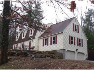 52 Buttonwood Dr, Hollis NH  03049-6215 exterior