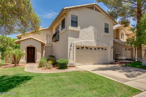 1802 Oak Harbor Dr, Gilbert, AZ 85234-4989
