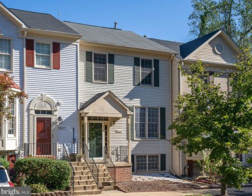 9679 Dutchman Dr, Lorton, VA 22079-2130