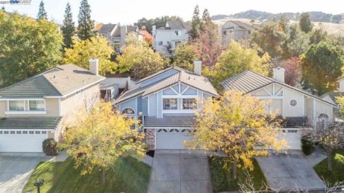 1004 Hidden Oak Ct, Concord, CA 94521-4531