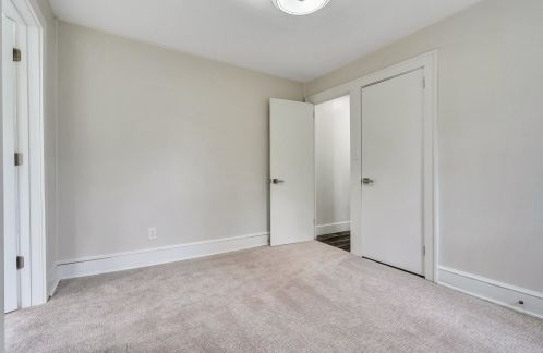 226 Davis Ave, Lacey NJ  08731-3519 exterior