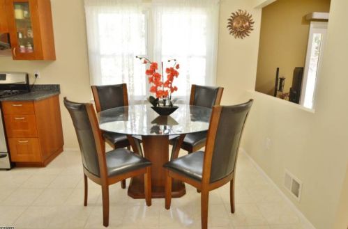 9 Crawford Rd, Greystone Park NJ  07950-3009 exterior