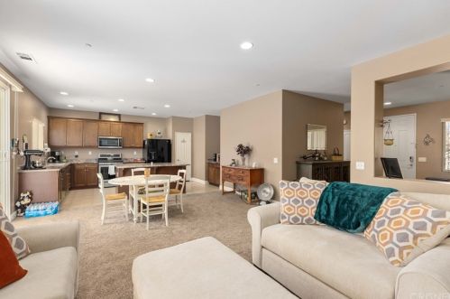 1724 Milling St, Lancaster CA exterior