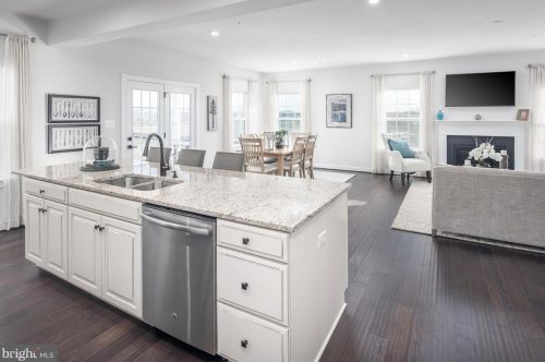 33 Winifred Dr, Hanover PA  exterior