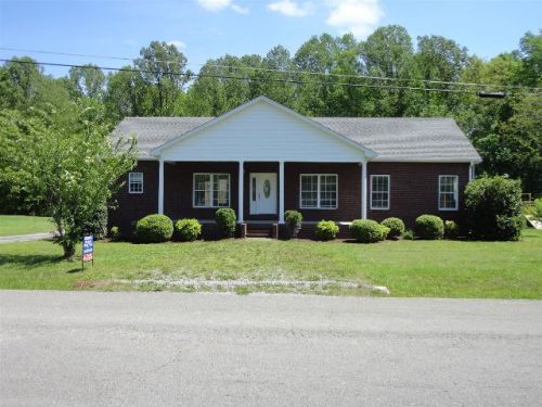 210 Andrew Jackson Blvd, Dowelltown, TN 37059-2175