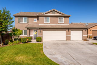 815 Burl Ave, Fresno, CA 93727-5865
