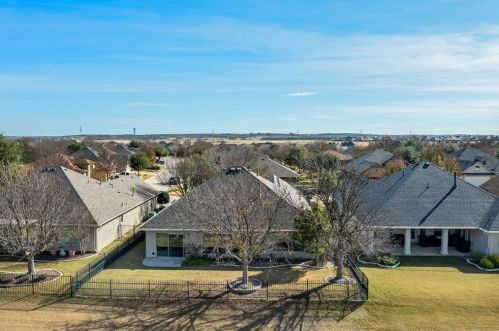 9504 Orangewood Trl, Denton TX 76207-8624 exterior