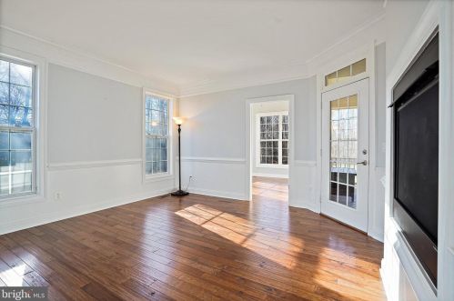 16143 Jordan Crest Ct, Haymarket VA  20169-4943 exterior