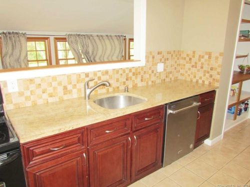 132 Turnbull Rd, New Hartford CT  06057-4136 exterior