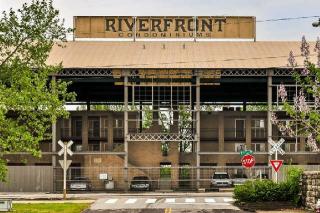 832 1st Ave, Nashville, TN 37201-1045
