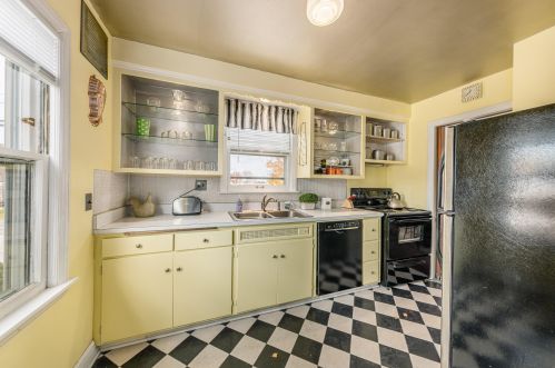 4753 103, Milwaukee WI 53225-4605 exterior