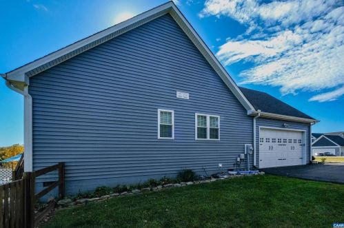 513 Rosewood Dr, Scottsville VA  24590-6491 exterior