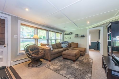 19 Irondale Rd, Greystone Park, NJ 07950-1746
