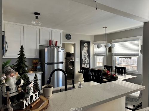 757 Redondo Ave, Long Beach CA  90804-5140 exterior