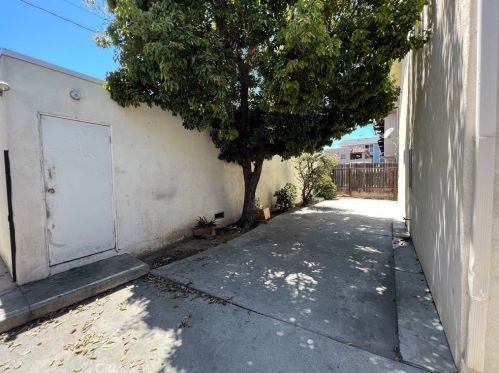 4300 5th St, Long Beach CA  90814-2912 exterior