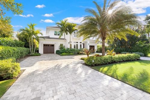 730 6th Ave, Naples, FL 34102-5509