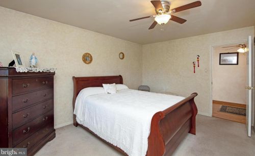 1404 Southwind Way, Dresher PA  19025-1026 exterior