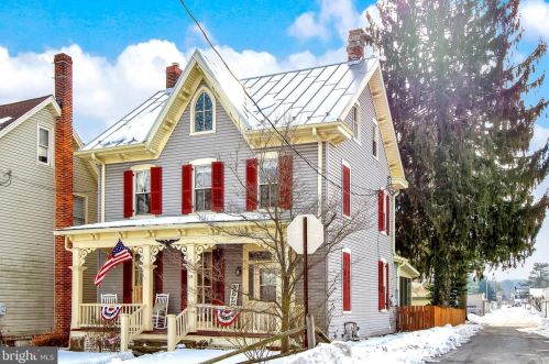 14 Main St, Tolna, PA 17349-7902