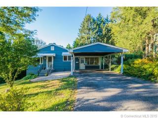 47 Stoughton St, Litchfield, CT 06787-1639