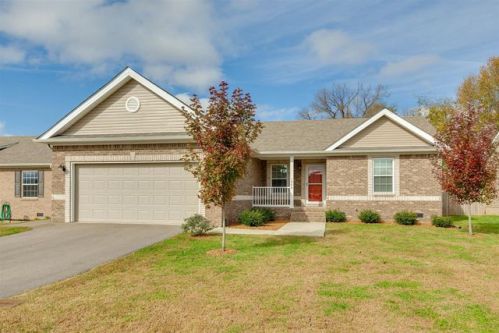 1846 Lakin Ln, Columbia, TN 38401-3085
