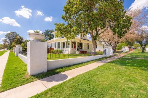 1701 Lee Ave, Fort Worth, TX 76164-8939