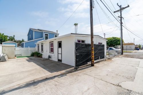 4217 Gresham St, San Diego CA  92109-5342 exterior