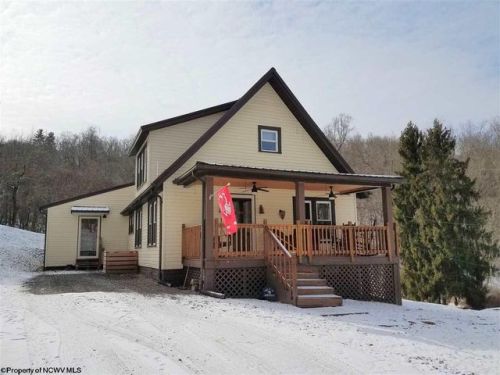 1236 Parkside Dr, White Hall, WV 26554-9208