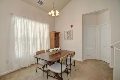 5482 Tares Cir, Elk Grove CA  95757-4361 exterior