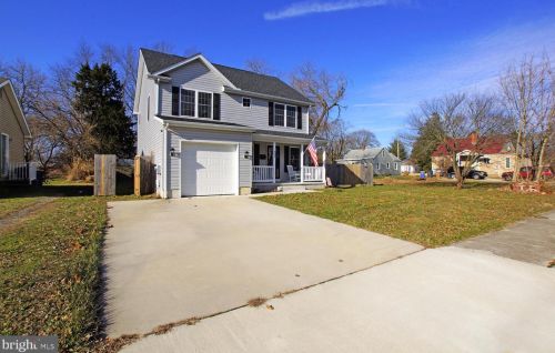 602 Montgomery St, Slaughter Beach, DE 19963-2316