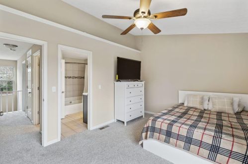 1802 Cliffview Ln, Florence KY  41042-2548 exterior