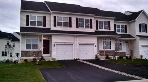 980 King Way, Breinigsville, PA 18031-1484