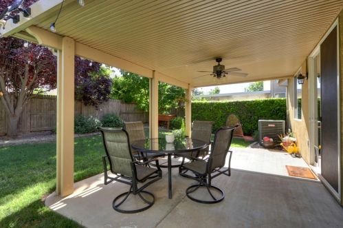 6826 Kilconnell Dr, Elk Grove CA 95758-4489 exterior