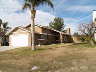 912 Adelaide Ave, Bakersfield, CA 93307-5640
