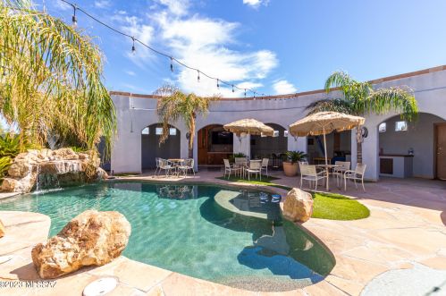 4921 Paseo De Las Colinas, Tucson, AZ 85745-9239