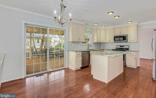 142 Laurel Trl, Swedesboro NJ  08085-4074 exterior