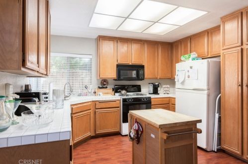 45214 Pickford Ave, Lancaster CA  93534-1382 exterior