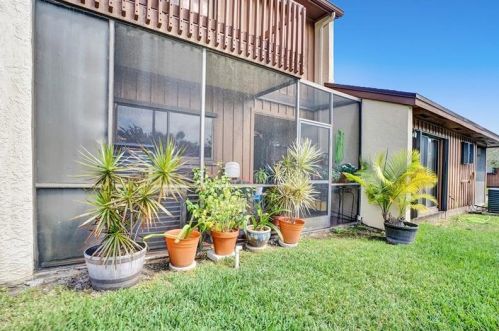 1652 14 Ter, Hollywood FL 33020-2520 exterior