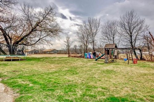 761 Upper Fredericktown Rd, Mount Vernon OH  43050-9607 exterior