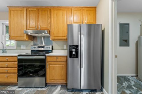 4 Willow Branch Pl, Fredericksburg VA  22405-1446 exterior