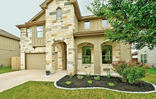 5931 Heron Dr, Creedmoor, TX 78610-5142