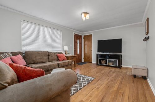 213 Northmont Dr, Verona PA  15147-2949 exterior