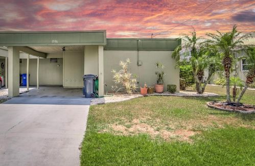 1596 Council Dr, Ruskin, FL 33573-5327
