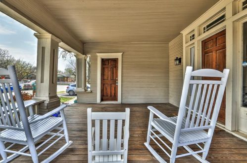 1632 Washington Ave, Fort Worth, TX 76104-4551