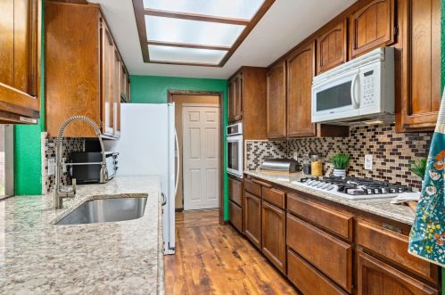 14696 Colfax Hwy, Grass Valley CA  95945-7912 exterior