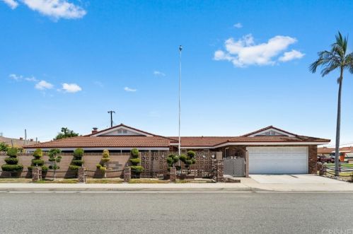 6603 Bigelow St, Lakewood, CA 90713-1717
