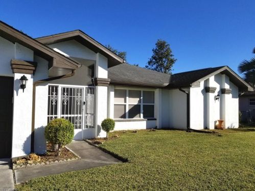 2512 Elva Pl, Lehigh Acres, FL 33971-1424